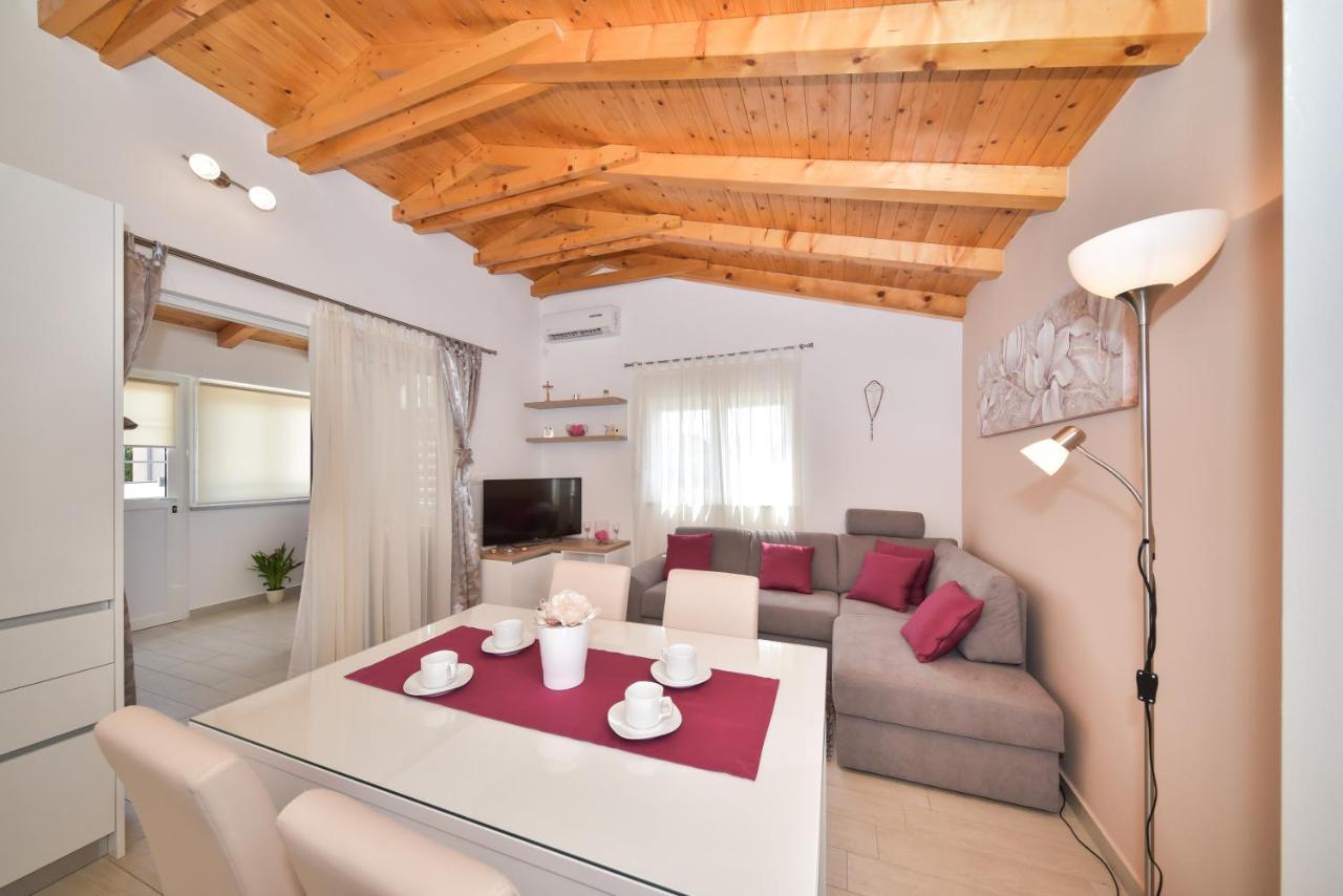 Apartment Irena Posedarje Ngoại thất bức ảnh