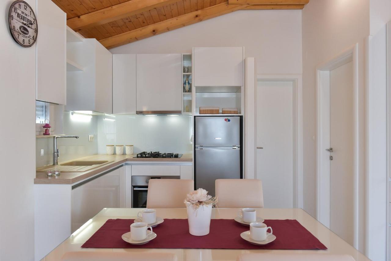 Apartment Irena Posedarje Ngoại thất bức ảnh